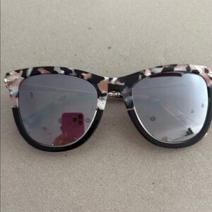 KREWE Black and Pink Tortoise Cat-Eye Sunglasses